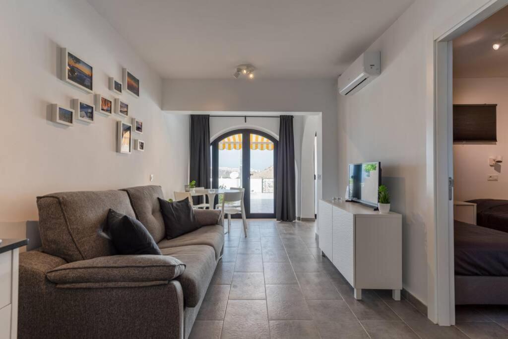 With Amazing Views And Terrace Garden, Fast Fiber Wifi