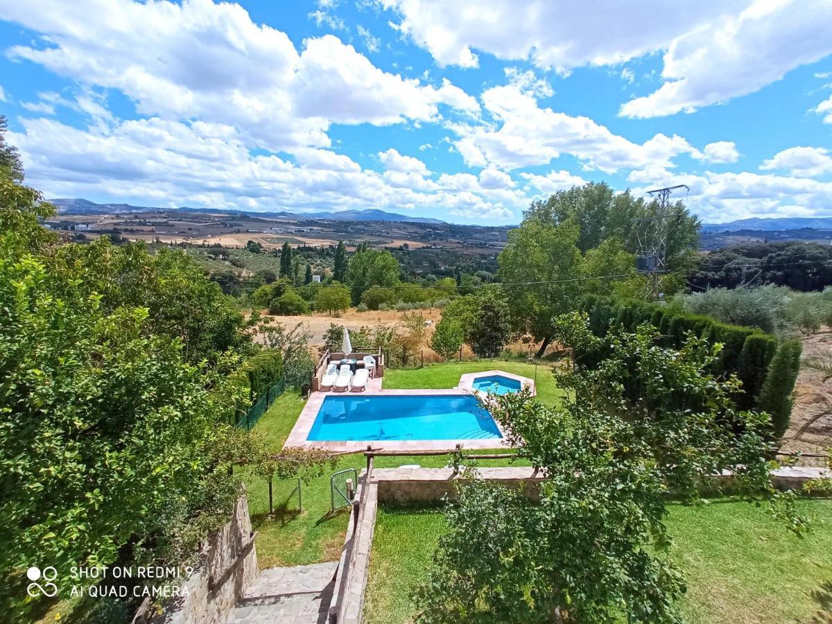 Villa Charming In With Pool *