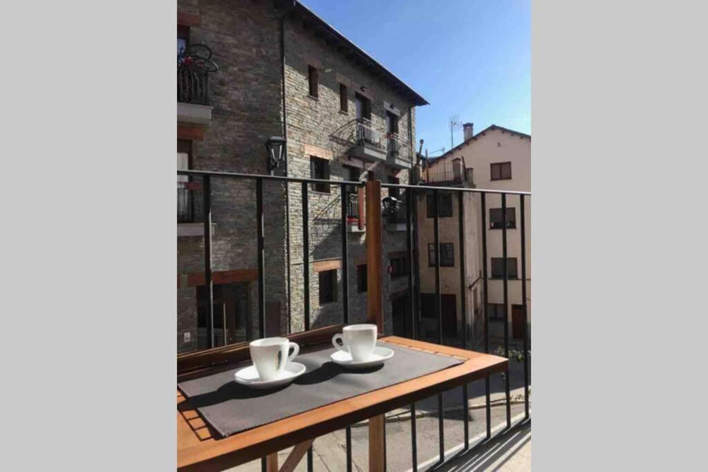 Apartamento Puigcerdá Centro. Acogedor En El Pueblo