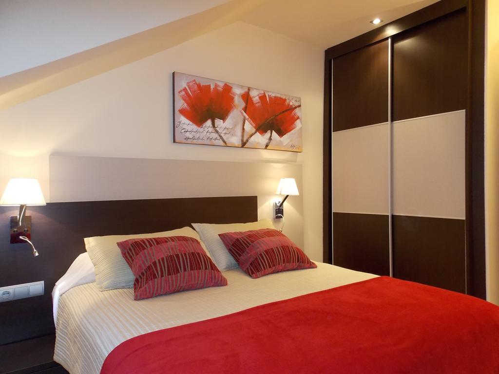 Bubal Aparthotel 4*