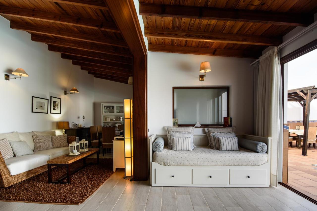 Villa Palmitos Deluxe Seaview *