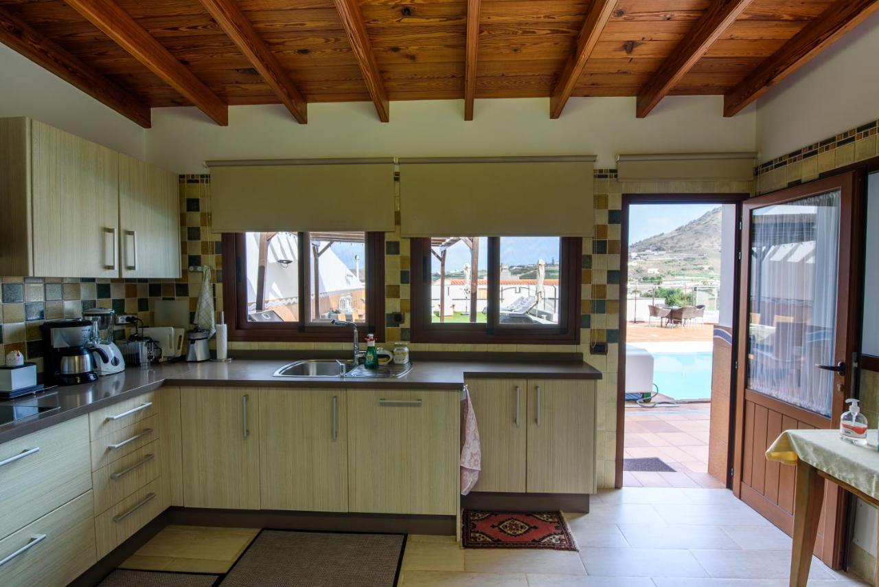 Palmitos Deluxe Seaview Villa