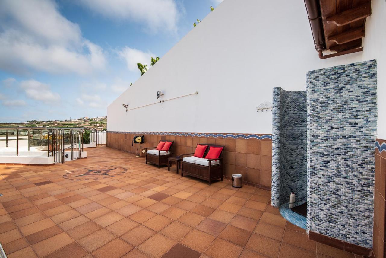 Villa Palmitos Deluxe Seaview *