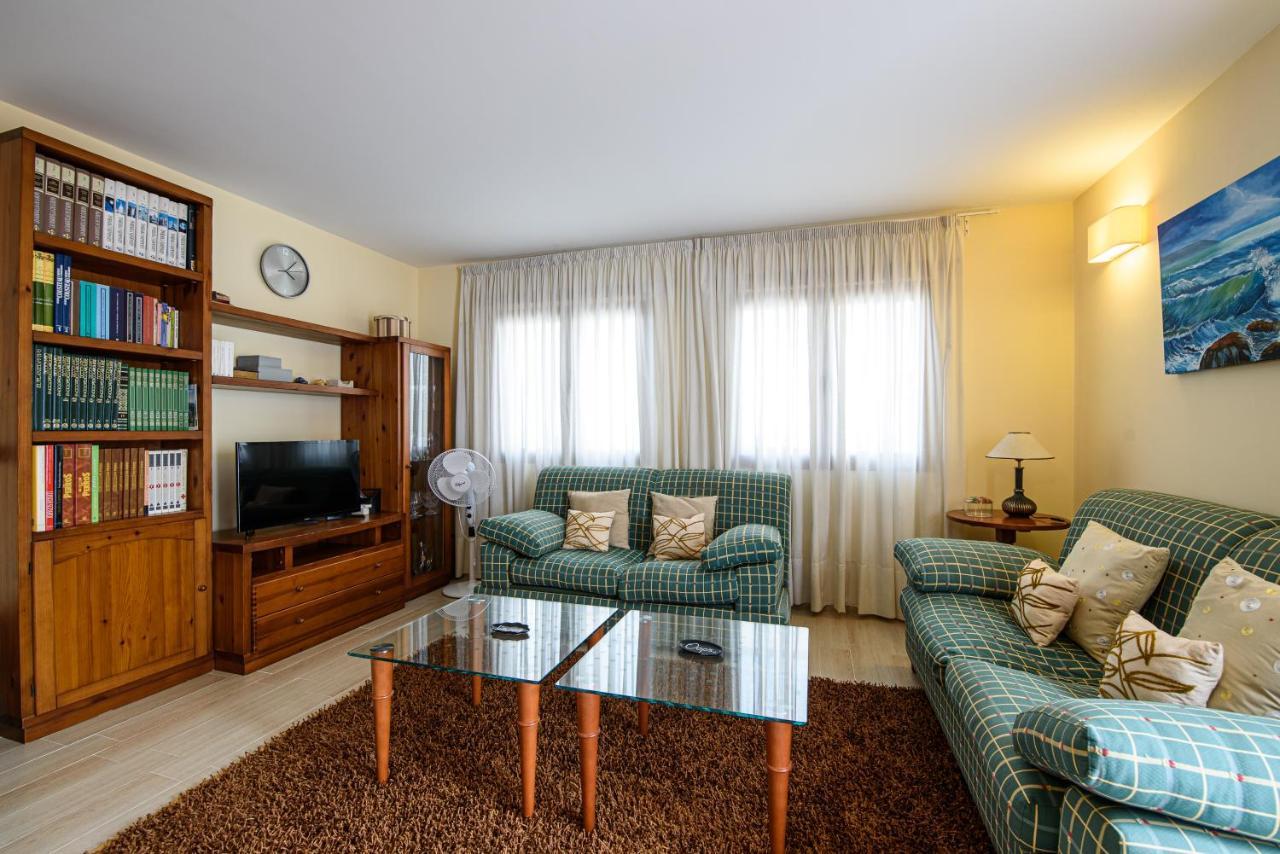 Villa Palmitos Deluxe Seaview *