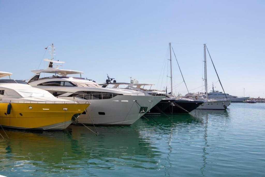 Apartment Puerto Banus Second Line, Luxury