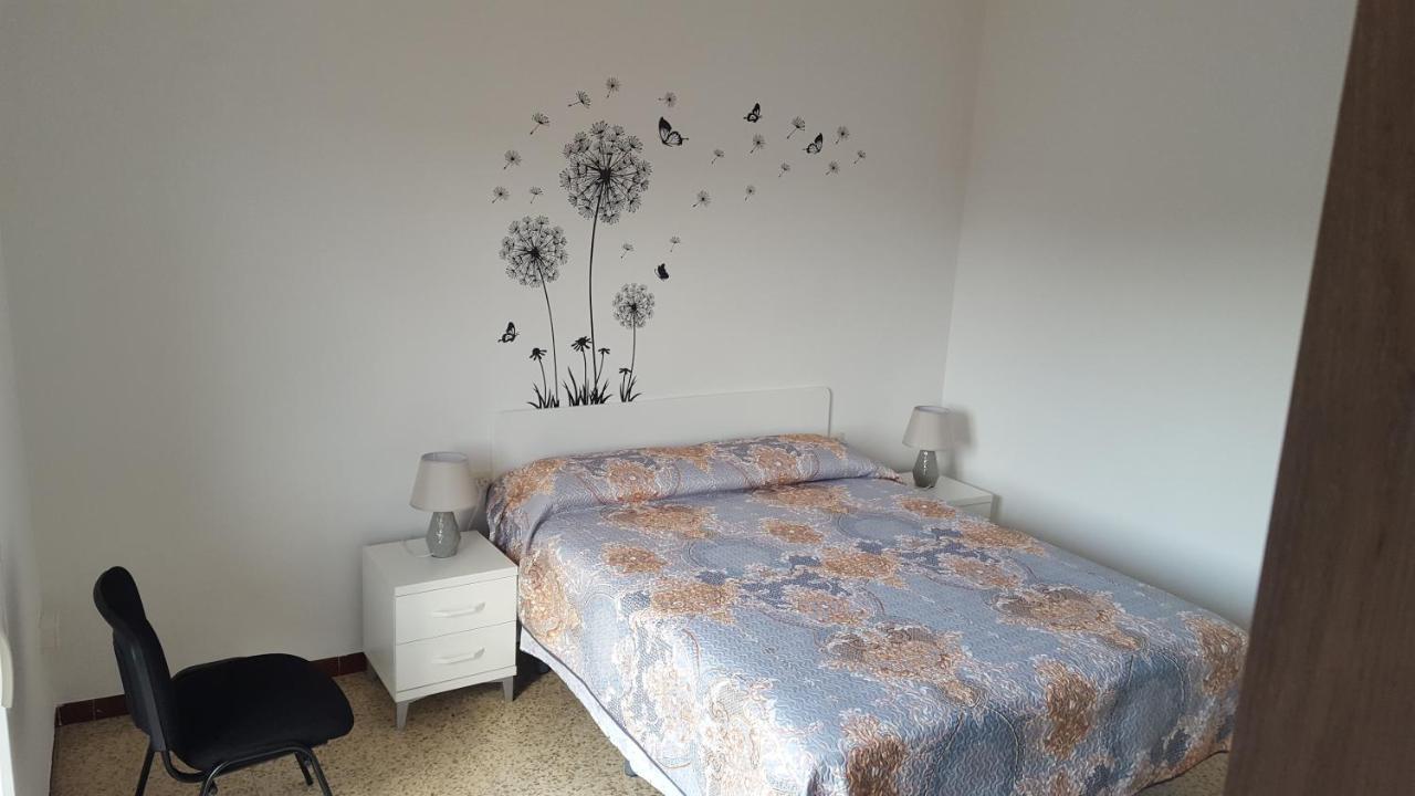 Acogedora Y Amplia Casa En Pueblo Tranquilo. Сasa de vacaciones