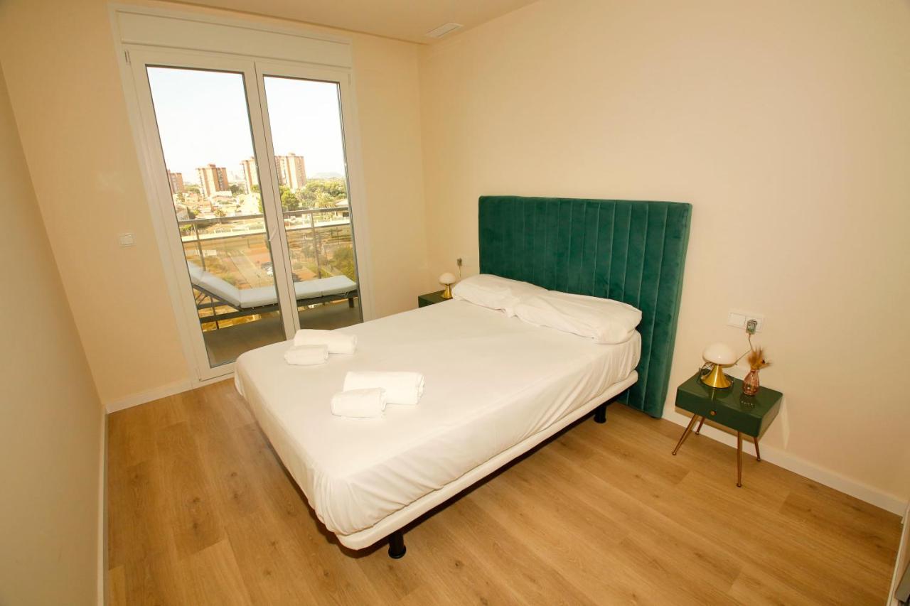 Lovely With Pool, Ac And A Great Terrace Apartment