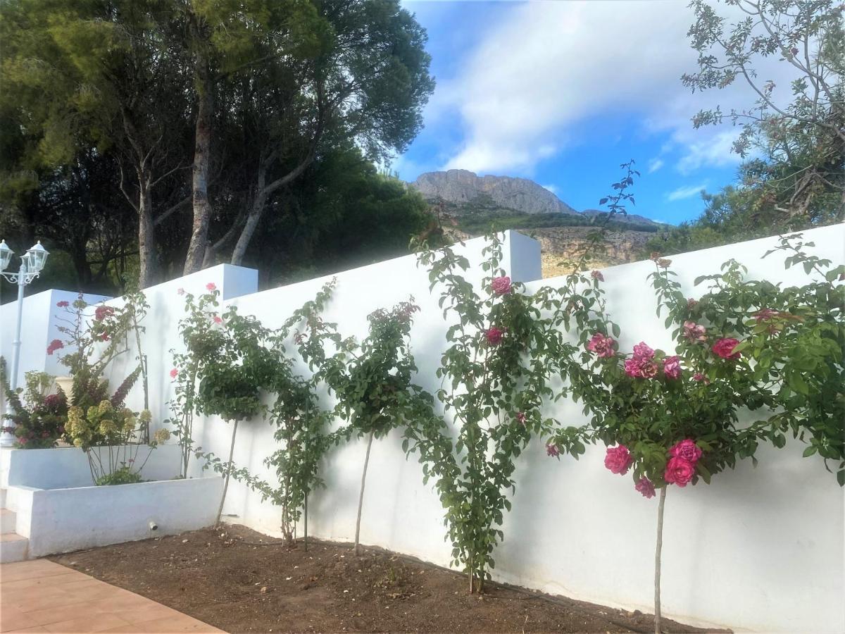 Esmeralda Villa *