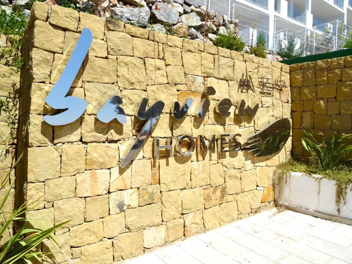 Bayview -superb Luxurious Sea View Penthouse With Private Hot Tub By Solrentspain Apartamento