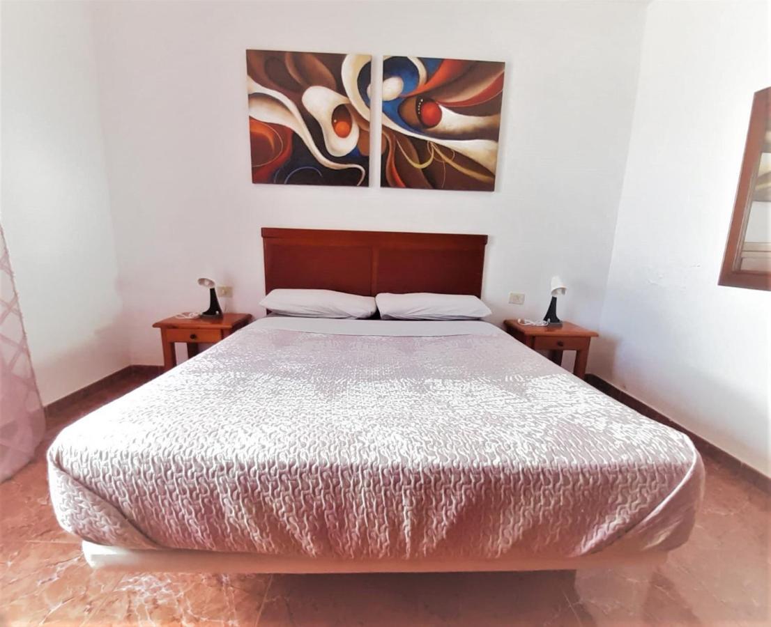 Banana Surf House Guest house Los Cristianos (Tenerife)
