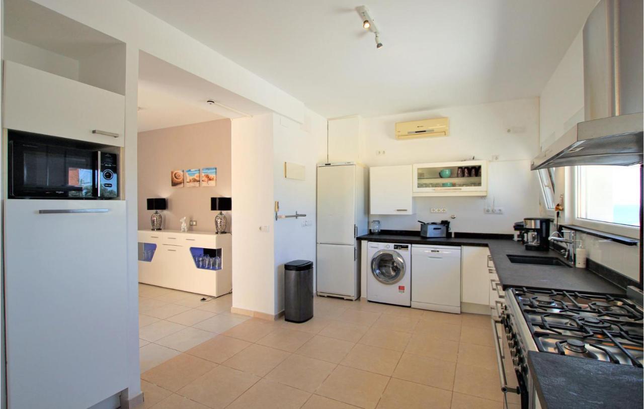 Сasa de vacaciones 5 Bedroom Cozy In