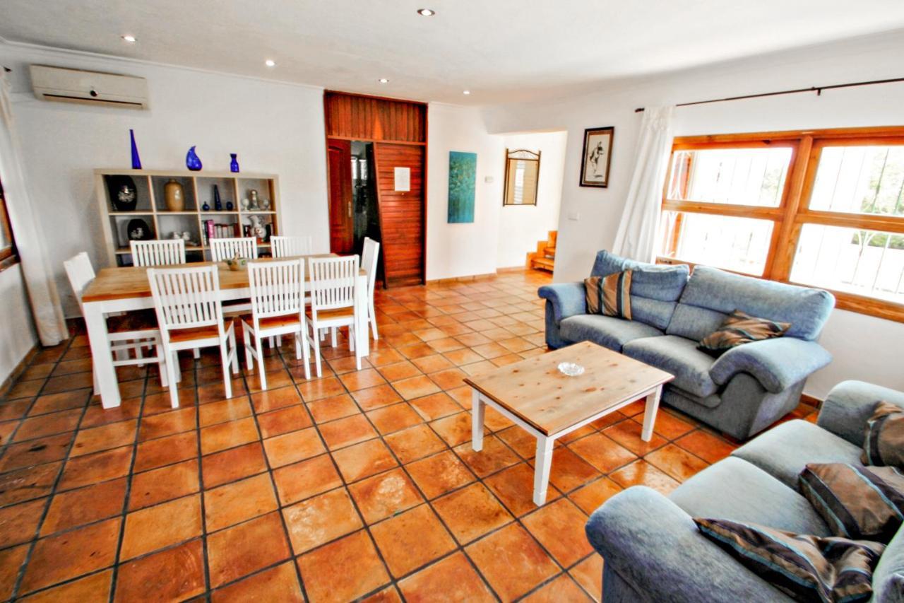 Colibri - Modern, Well-equipped With Private Pool In Villa