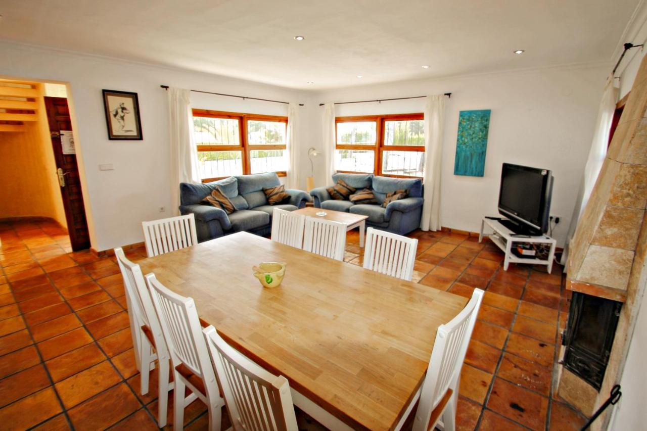 Colibri - Modern, Well-equipped With Private Pool In Villa