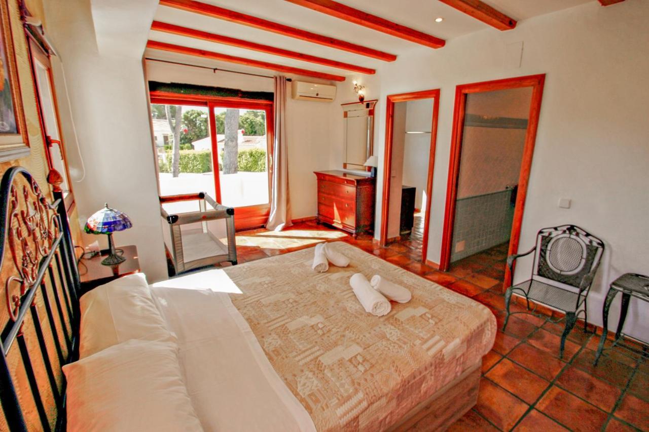 Colibri - Modern, Well-equipped With Private Pool In