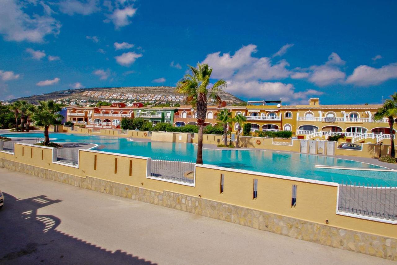 Margarida - In Peaceful Surroundings In Benitachell