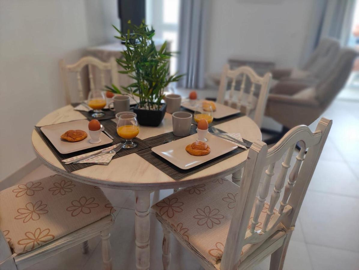 Apartamento Elegant And Spacious With Sea Vieuw