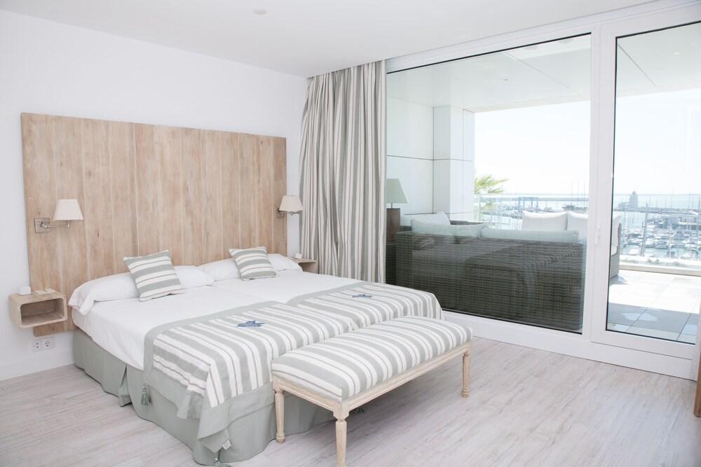 Puerto Sherry Hotel 4*