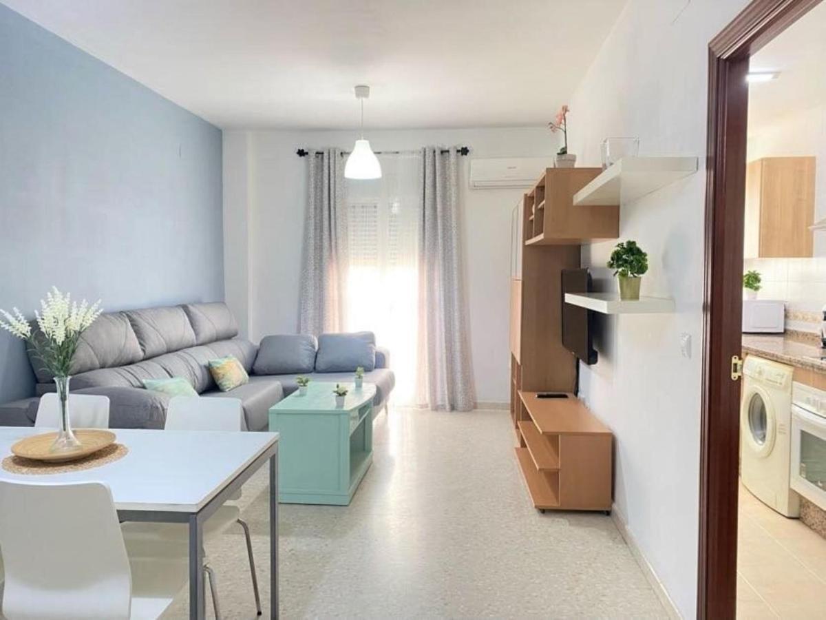 Apartment Entero A 10 Minutos En Coche De Sevilla Centro Camas