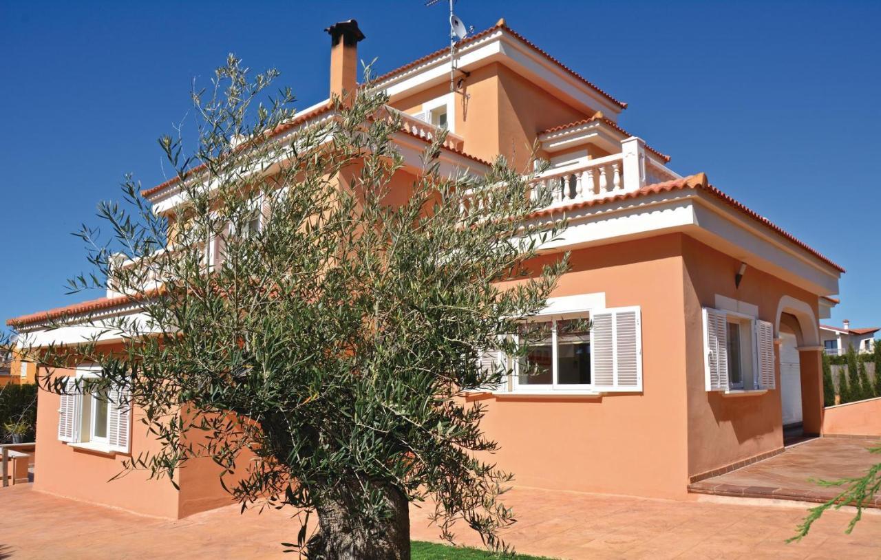 Сasa de vacaciones Beautiful In Lluchmajor With Kitchen Sa Torre