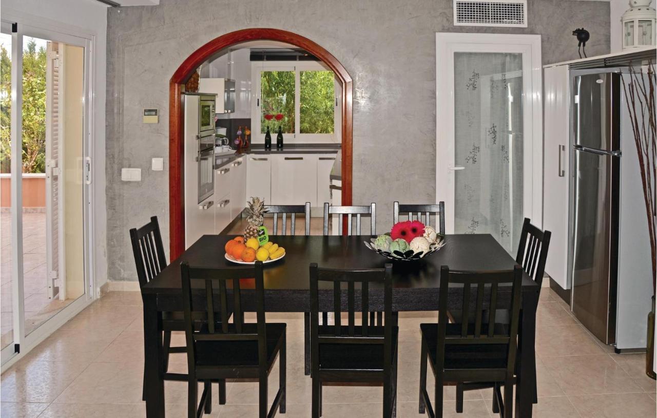 Beautiful In Lluchmajor With Kitchen Сasa de vacaciones
