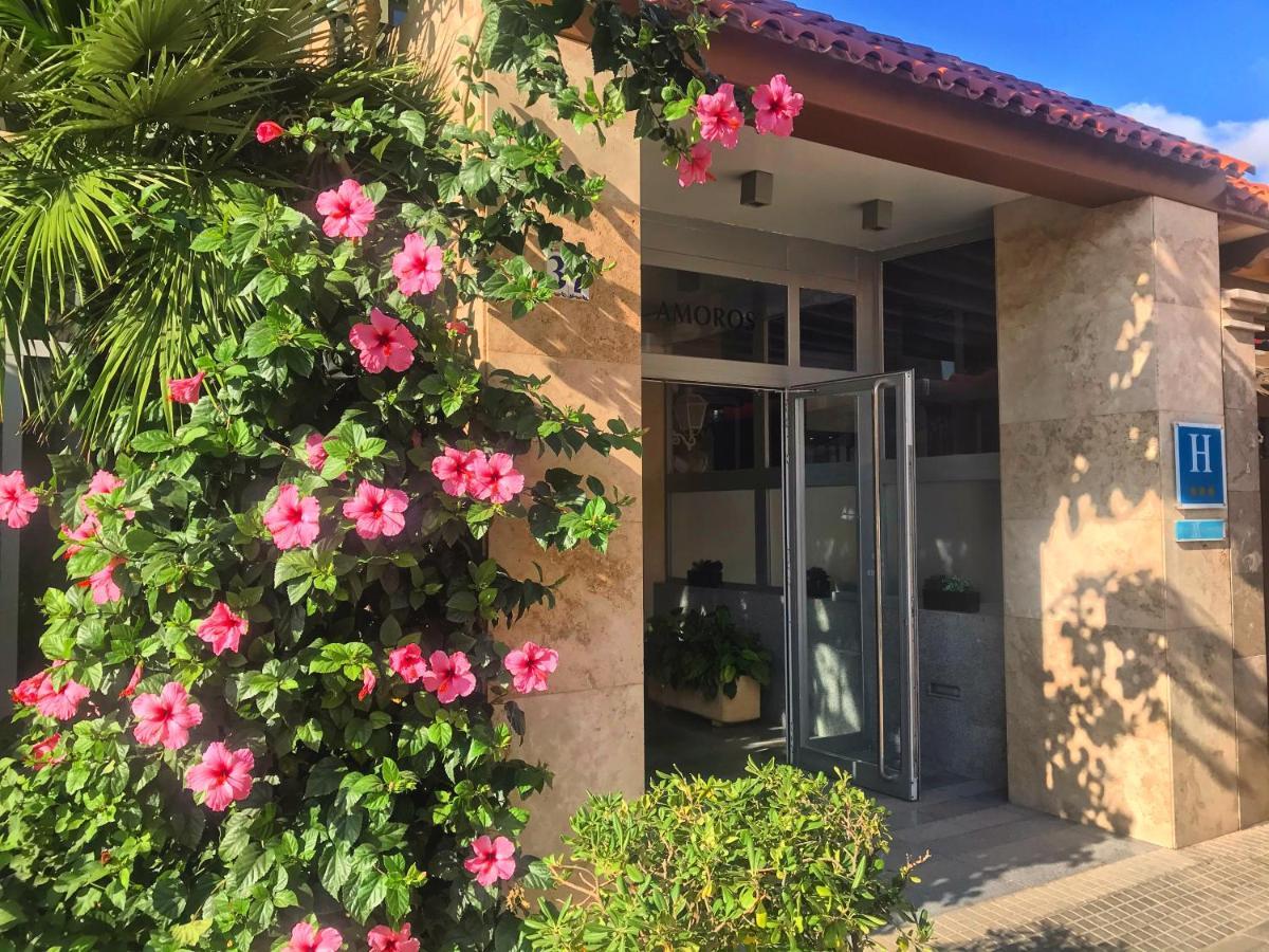 Hotel Amoros 3*