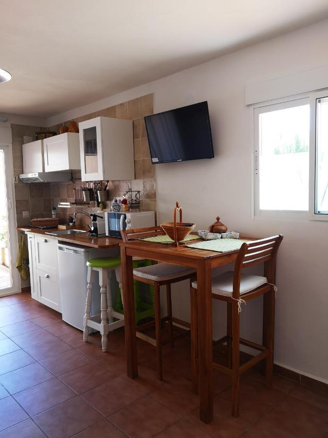 Casa Martinez & D'hotes A 3 Kms De Montserrat Valencia Montroy