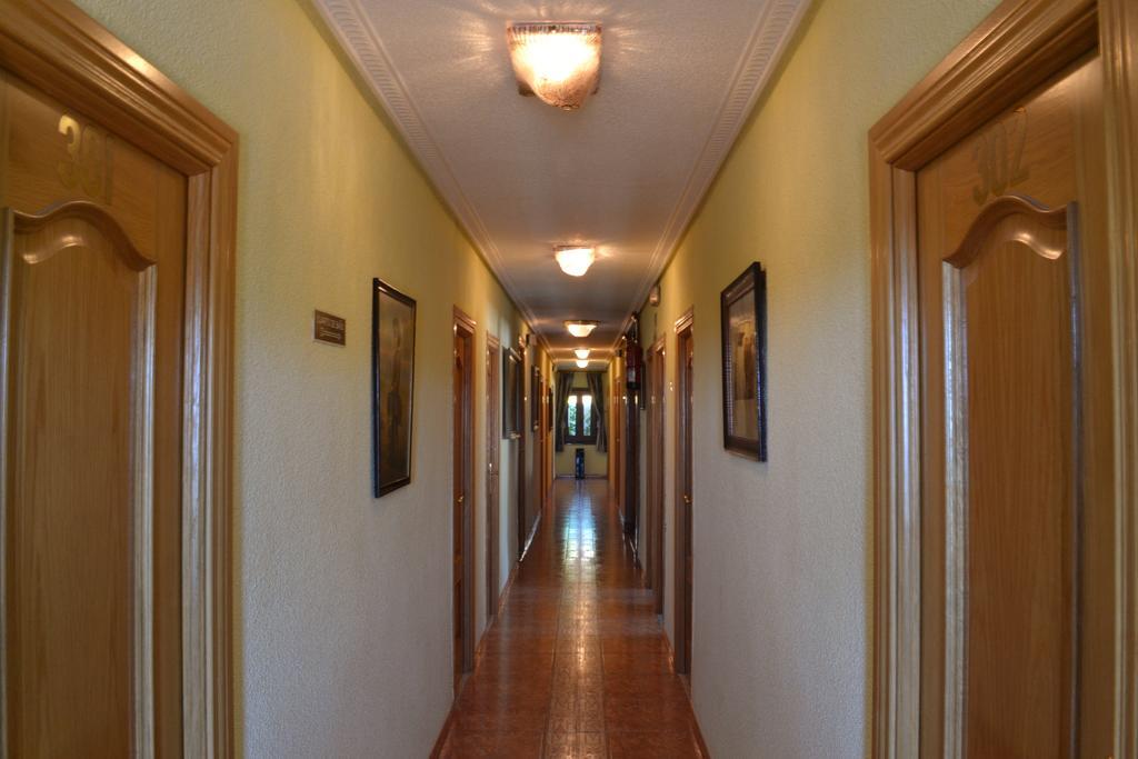 Guest house Aribel Longinos 2*