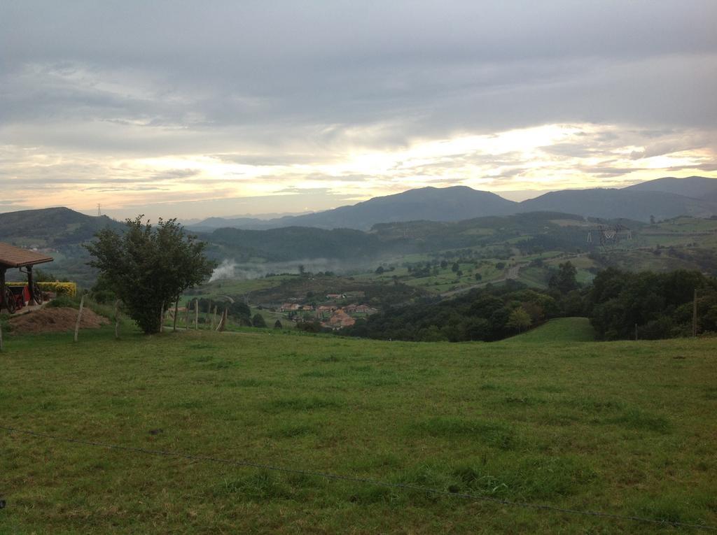 Rural El Trenti De Country house Valoria