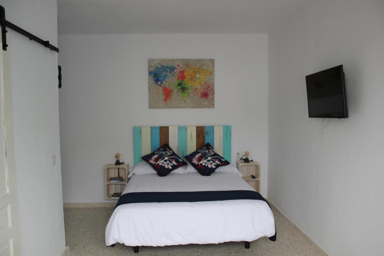 Casa Mixa Con Decoración Estilo Industrial *