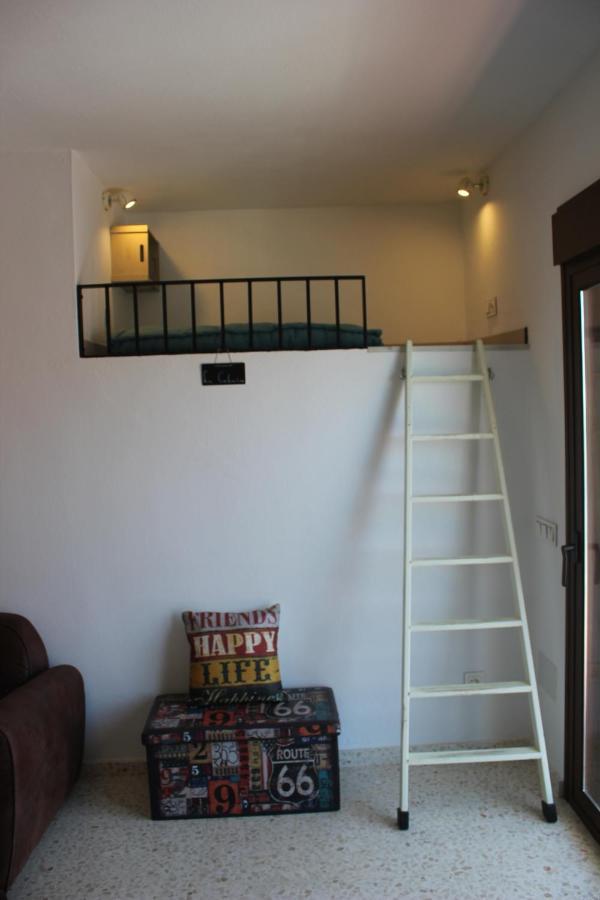 Casa Mixa Con Decoración Estilo Industrial Apartamento