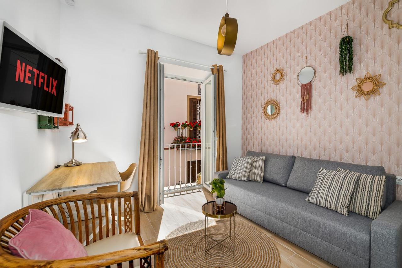 Сasa de vacaciones Superb Private House In The Heart Of Málaga, With Sunny Rooftop