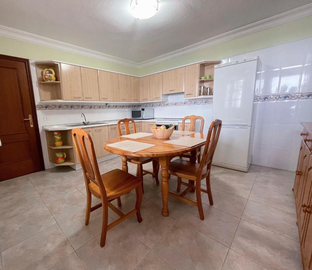 Apartamento Primera Línea De Playa: Vistas Al Mar Candelaria