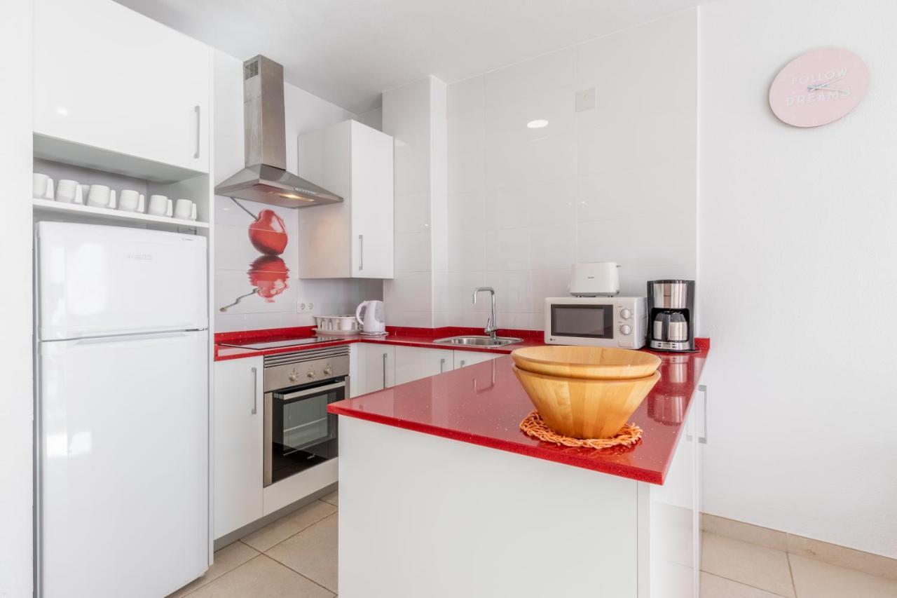 Apartment Buraux , Con Vistas Al Mar & Parking En El Corazon Del Casco Viejo De *