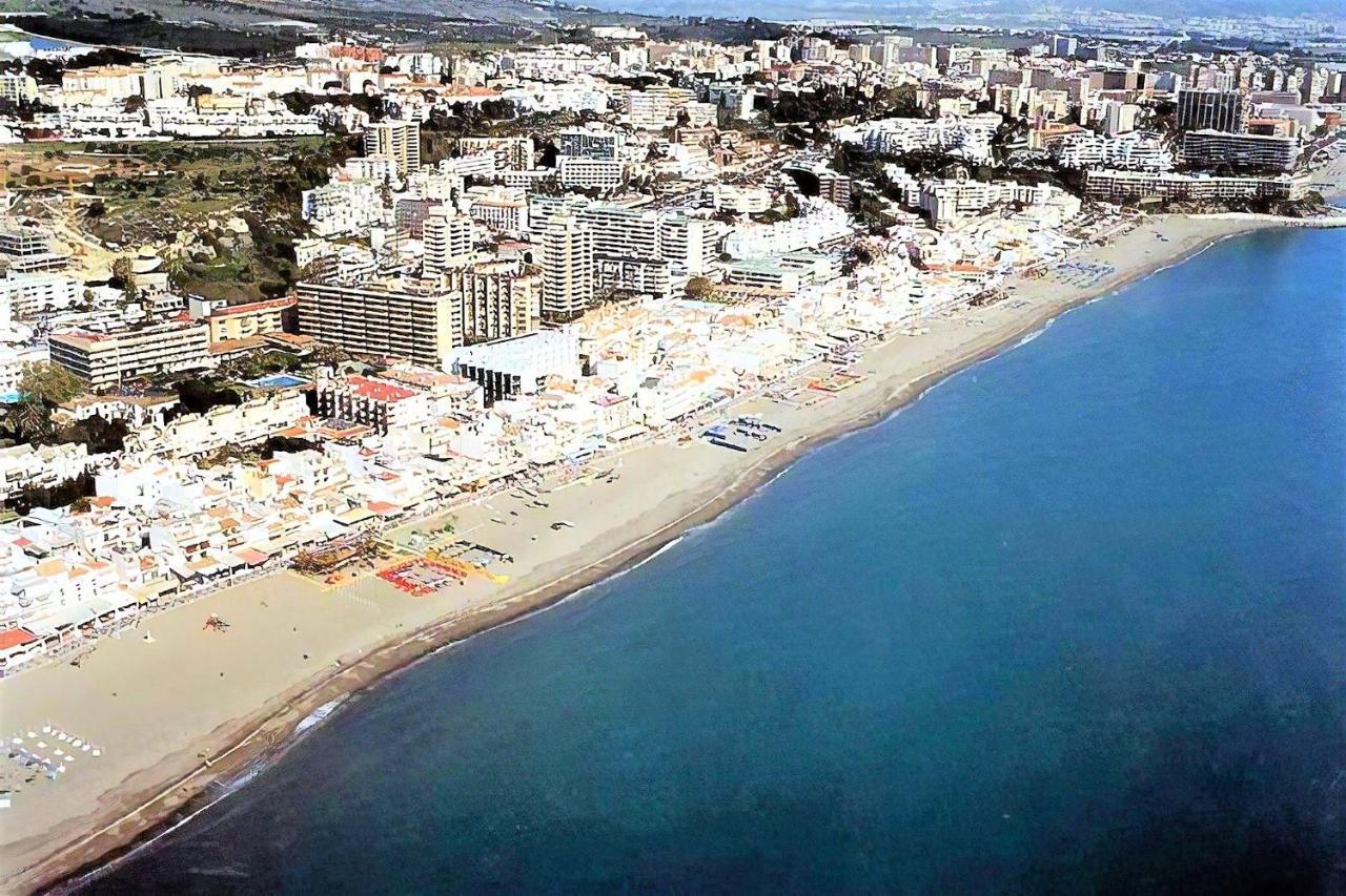 Apartamento La Carihuela Los Nidos- Apartamento Deluxe - 2º Linea De Playa