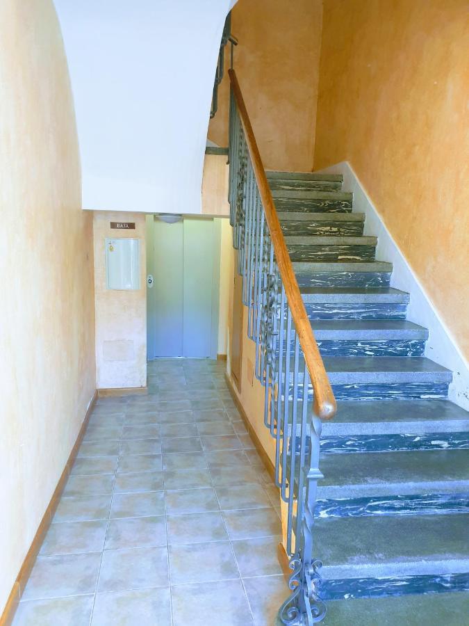 Apartamento La Marquesa De Vallespin .patio.centro Ciudad.
