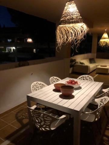 Center Beach 2 Beds Appartement Elviria * Marbella