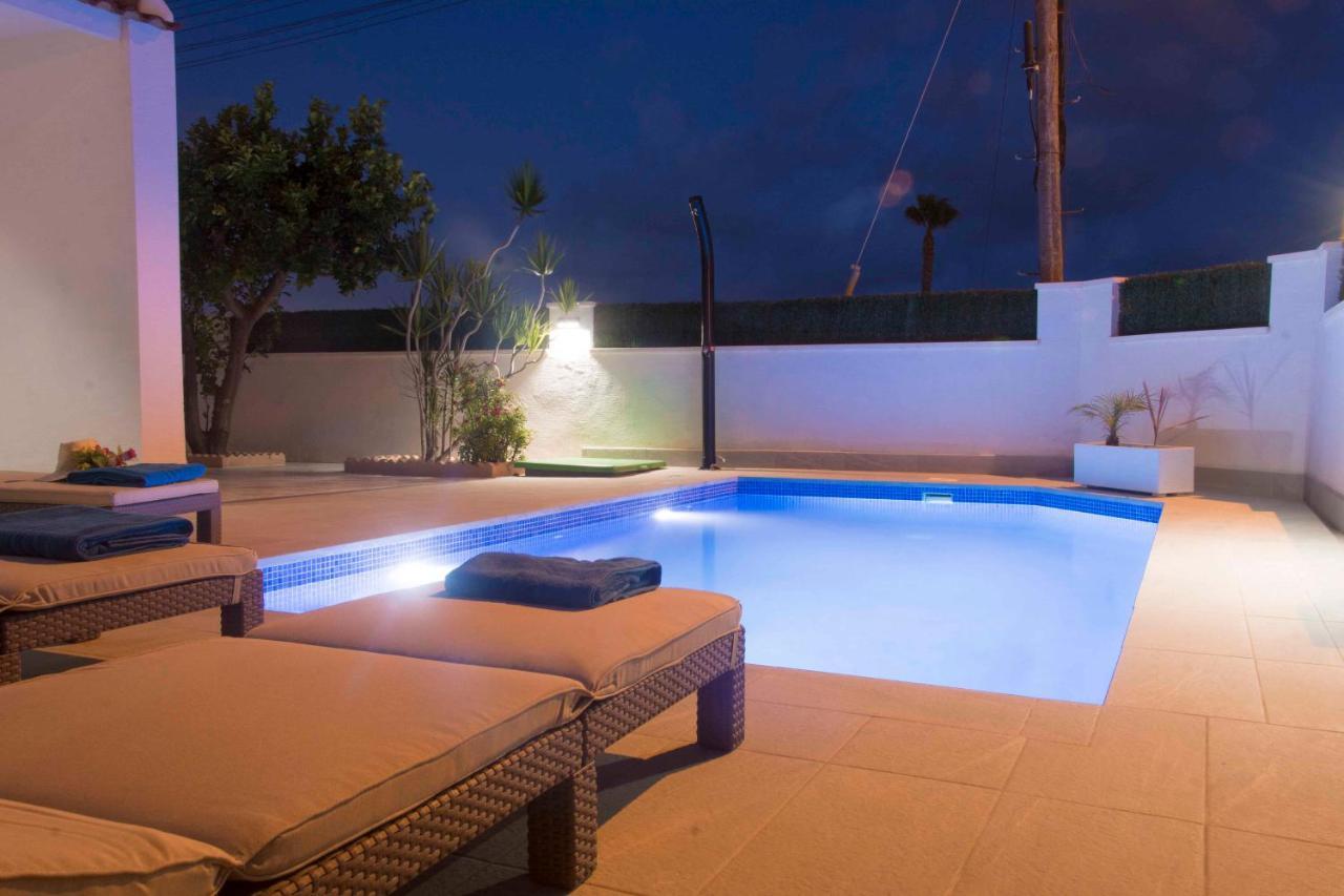 Casa Soleada Piscina Climatizada Y Privada *