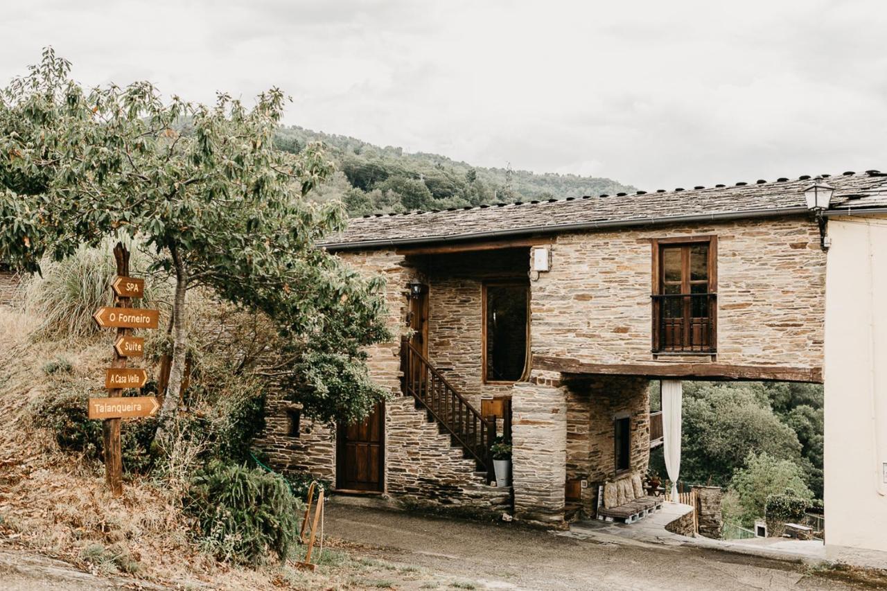 Casas De Outeiro Casa rural Samos