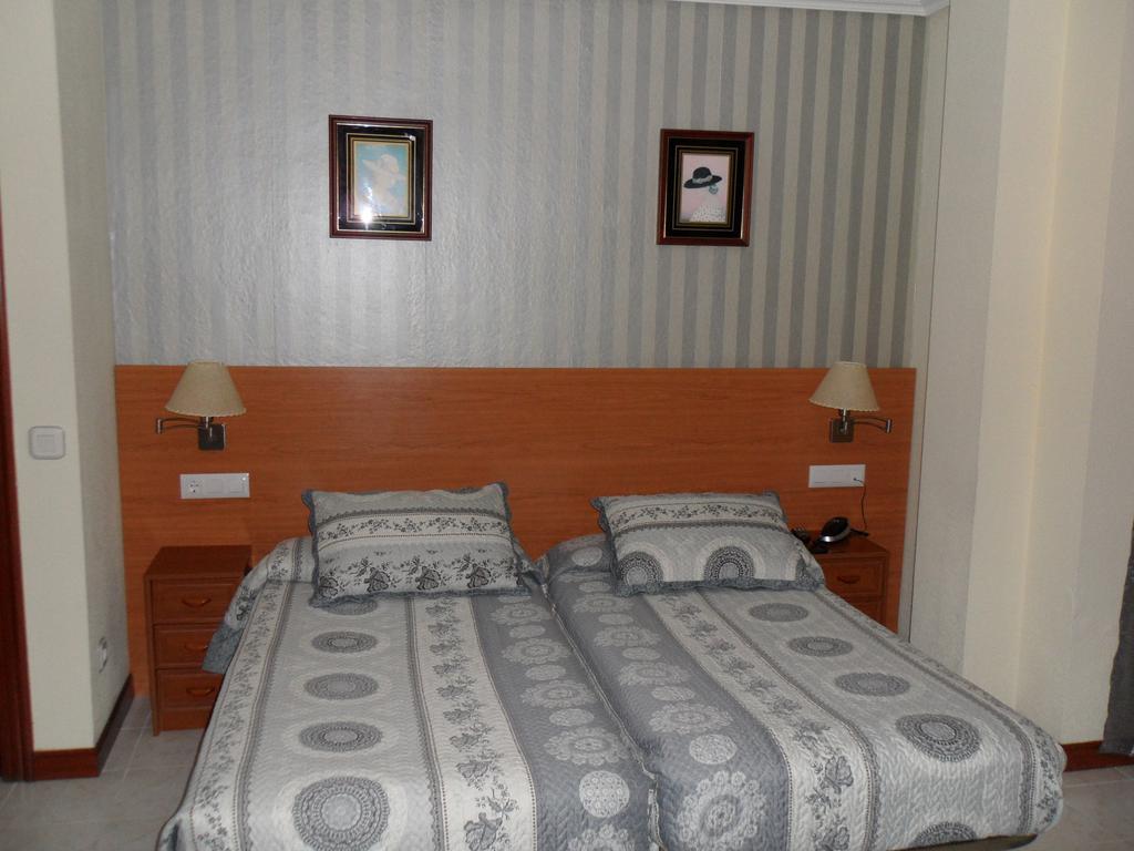 Alemar Hotel