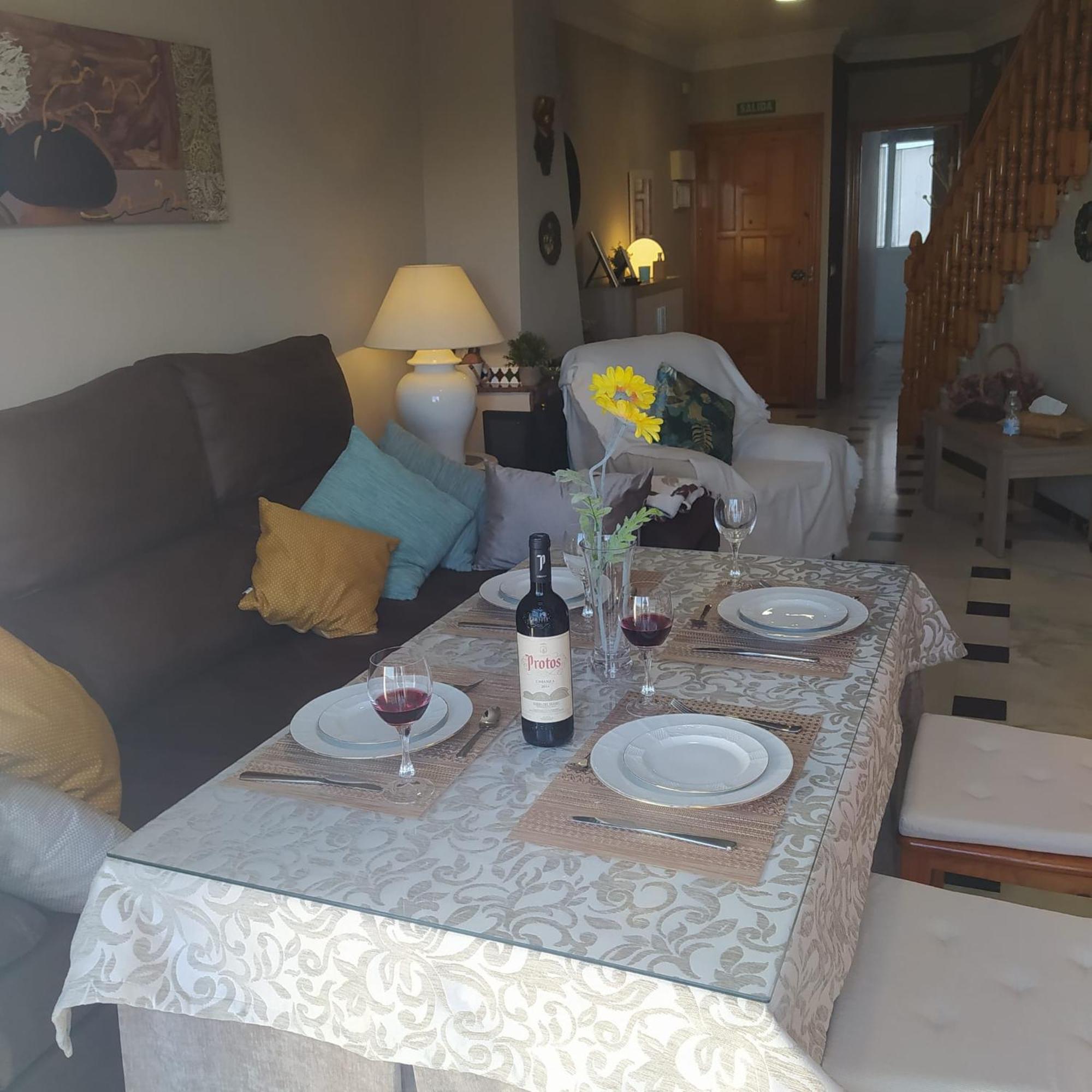 Casa Escarpes De Trejo Сasa de vacaciones Setenil De Las Bodegas