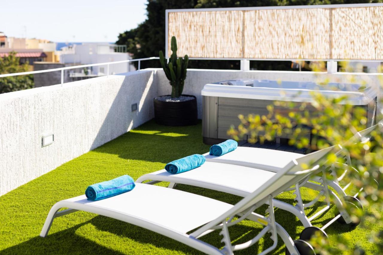 Penthouse Suites 3b With Jacuzzi Apartment