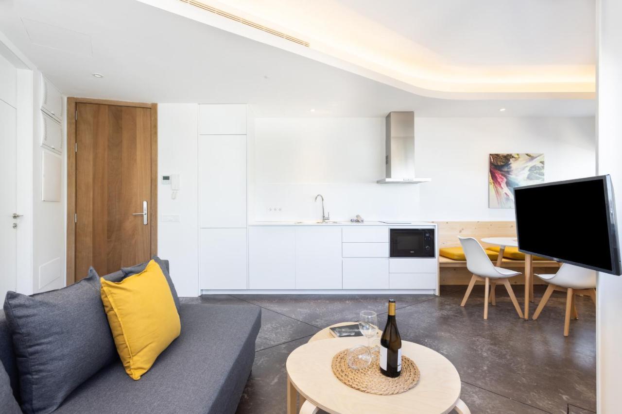 Penthouse Suites 3b With Jacuzzi Apartment *