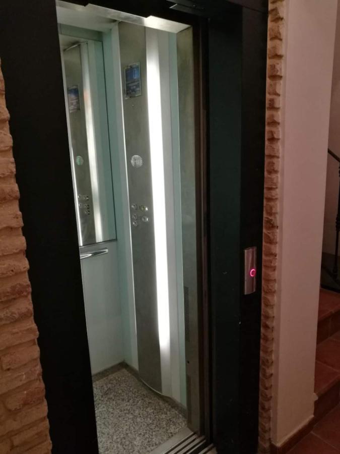 Trianabridgeviews ático Con Vistas Al Puente De Triana Calle Castilla 38 Apartamento *
