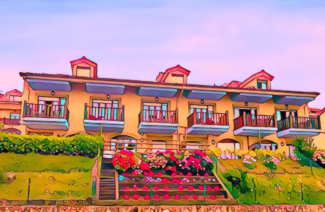 Casa De Flores - Con Jardín Privado Frente A La Playa De Comillas