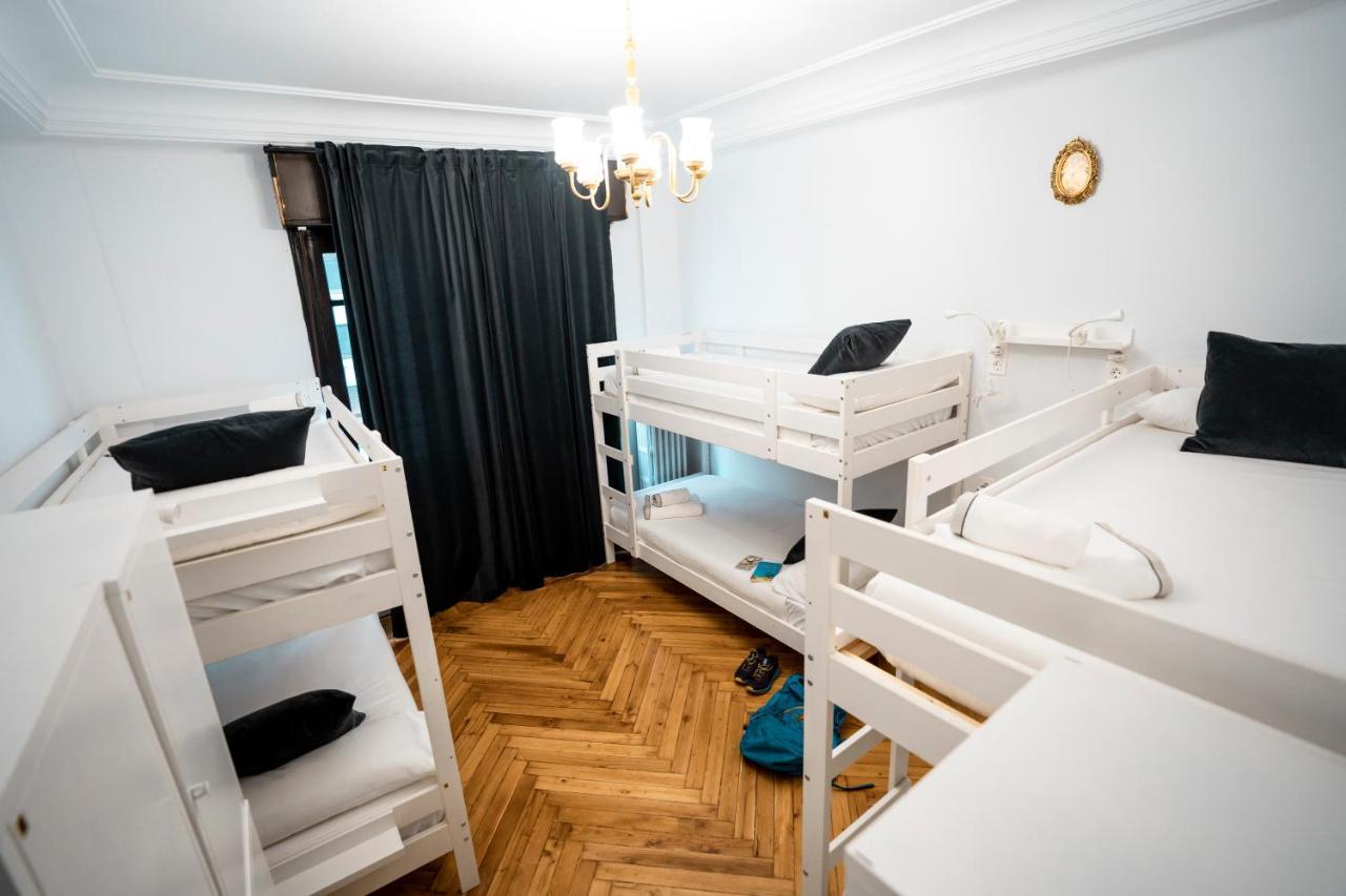 Hostal Hihome Uria Oviedo