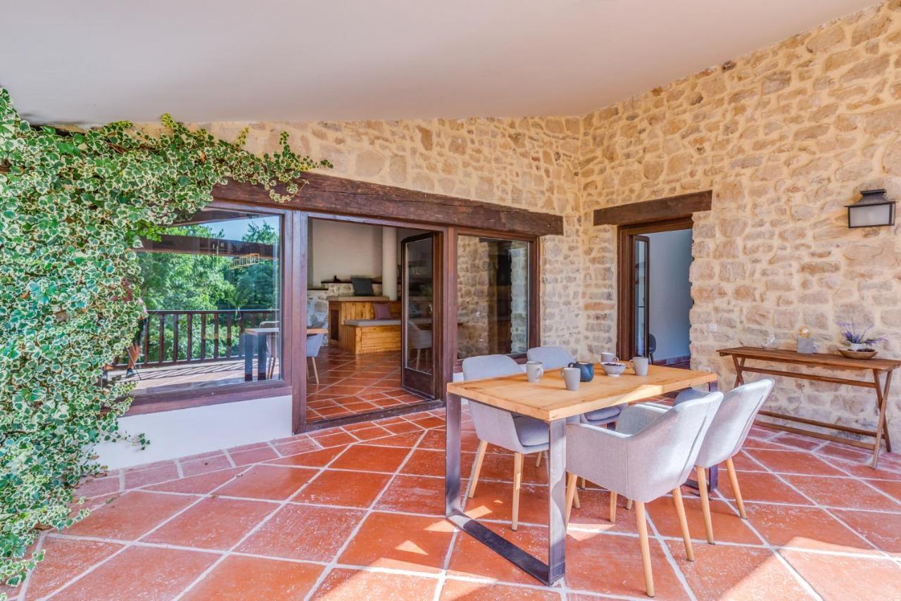Hotel Masia Ventanell Luxury Near Barcelona La Llacuna