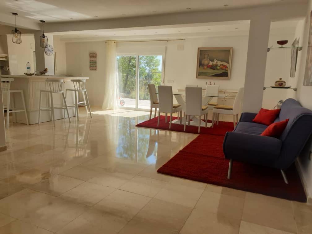 Villa De Luxe *
