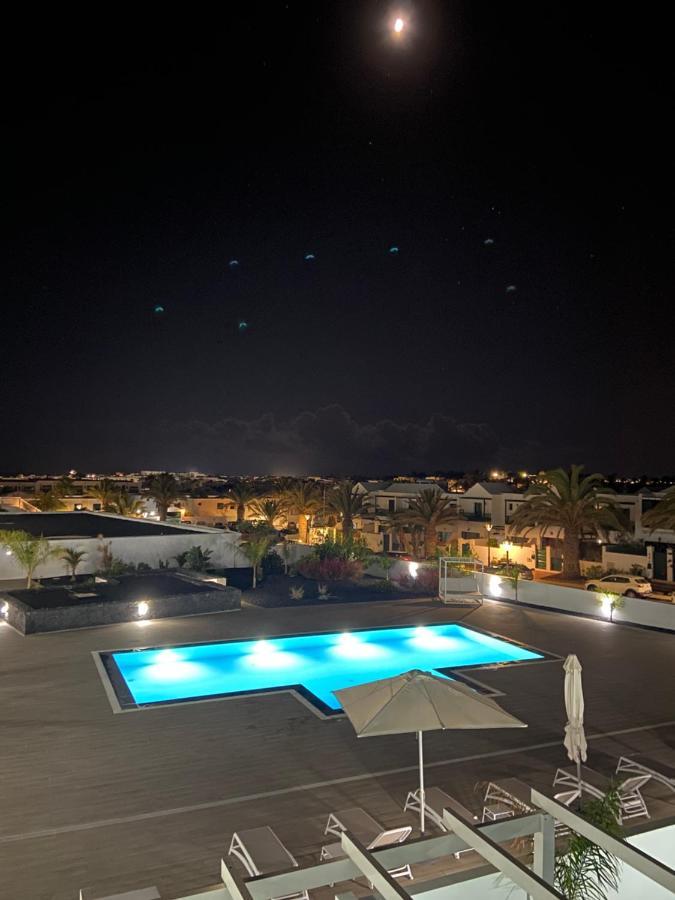 Piso tranquilo,piscina comunitaria.Zona turística Costa Teguise