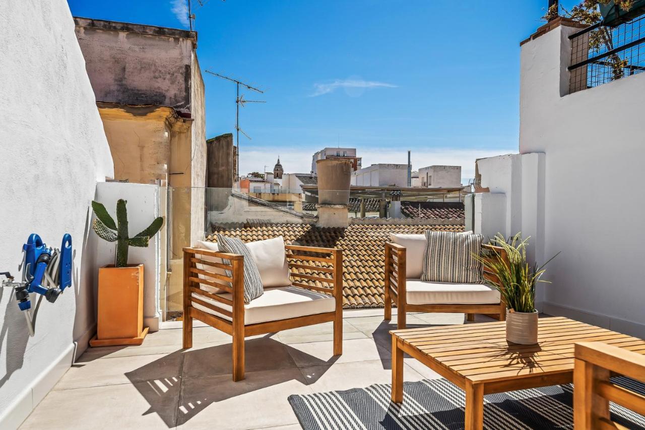 Superb Private House In The Heart Of Málaga, With Sunny Rooftop