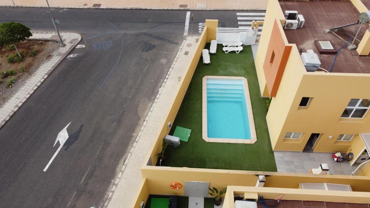 Mariposas Pool Puerto del Rosario (Fuerteventura)